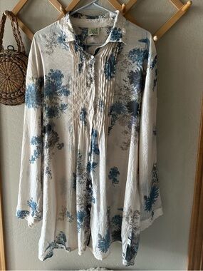 Jaded Gypsy Whimsy Winds Boho Cottagecore Floral Pintuck Flowy Shirt